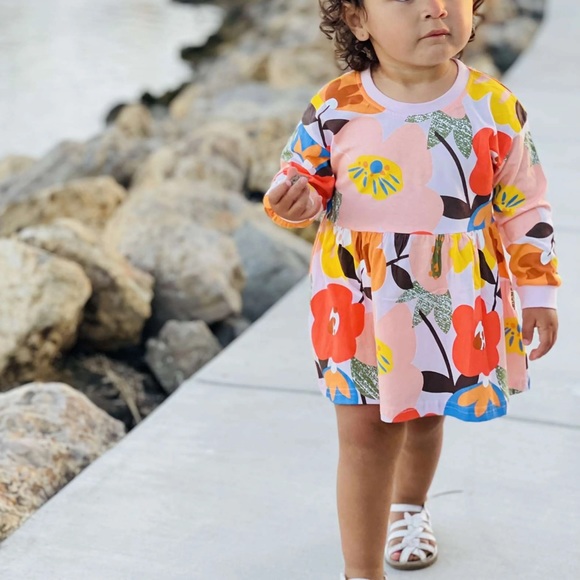 KIDS LONG SLEEVE PINK FLORAL DRESS - Picture 4 of 5